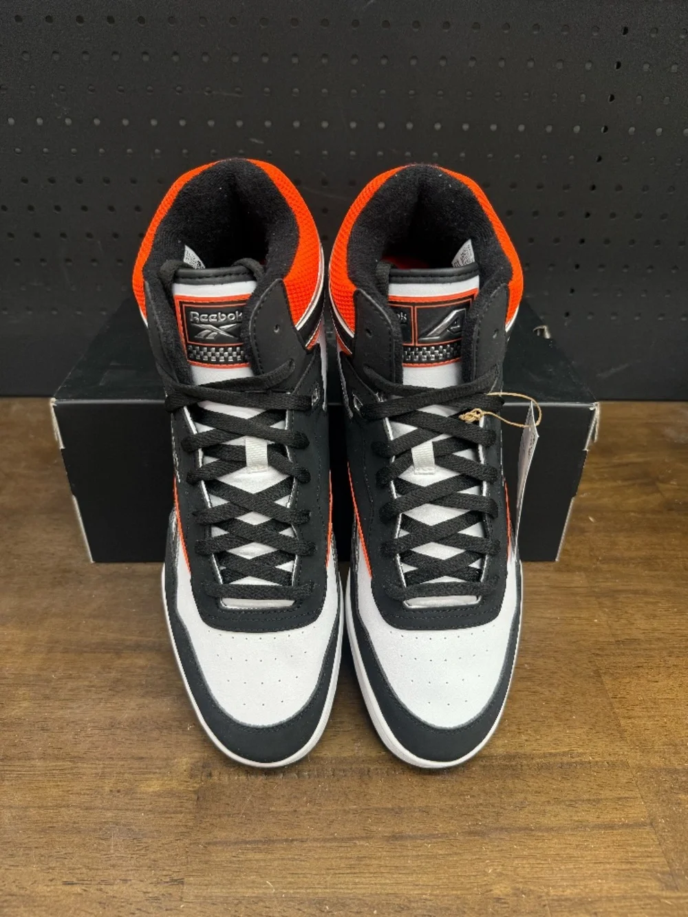 New W/ Box! Men's Reebok BB 4000 II Mid Black White Orange Basketball Sneakers